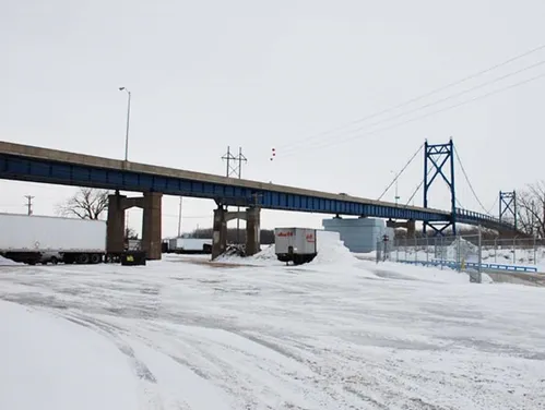Photo of the US 30 Mississippi River Bridge in Clinton County, Iowa