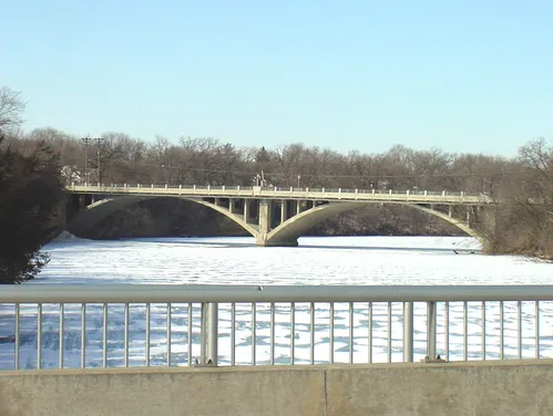 Washington Avenue Bridge
