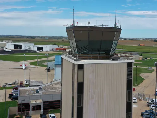 The airport tower at Eastern Iowa Airport