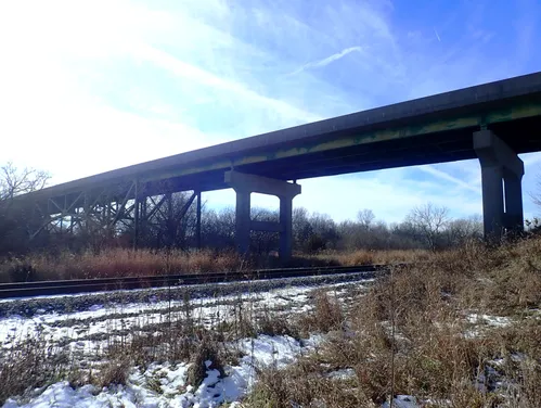 Rigid-Connected 3-Hinge Deck Arch