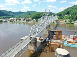 Lansing Bridge construction