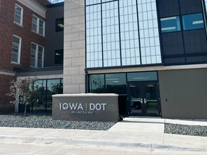 Iowa DOT 800 Lincoln Way Entrance