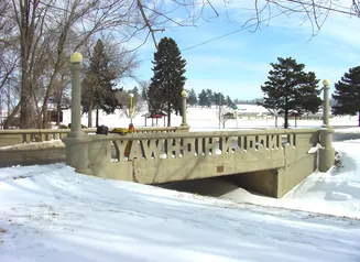 Photo of the Lincoln Highway Bridge in Tama County, Iowa