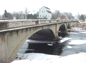 Shell Rock Bridge