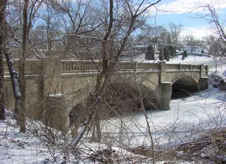 Stewart Avenue Bridge