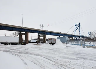 Photo of the US 30 Mississippi River Bridge in Clinton County, Iowa