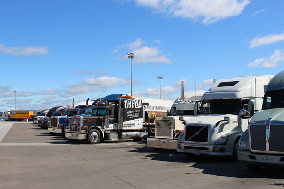 truck parking2
