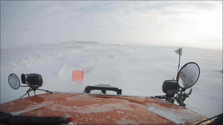 Showing impassable road conditions