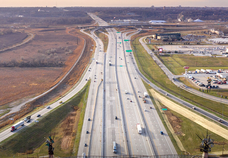 Traffic driving on a dual divided freeway in Council Bluffs.